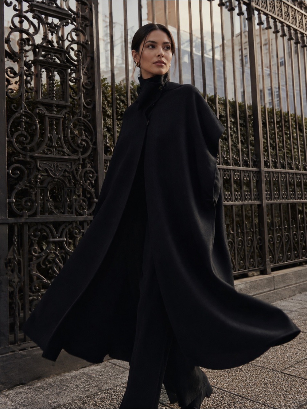 WOOL BLEND SCARF COAT ZW COLLECTION

Elegant Black Cape Coat. WOW